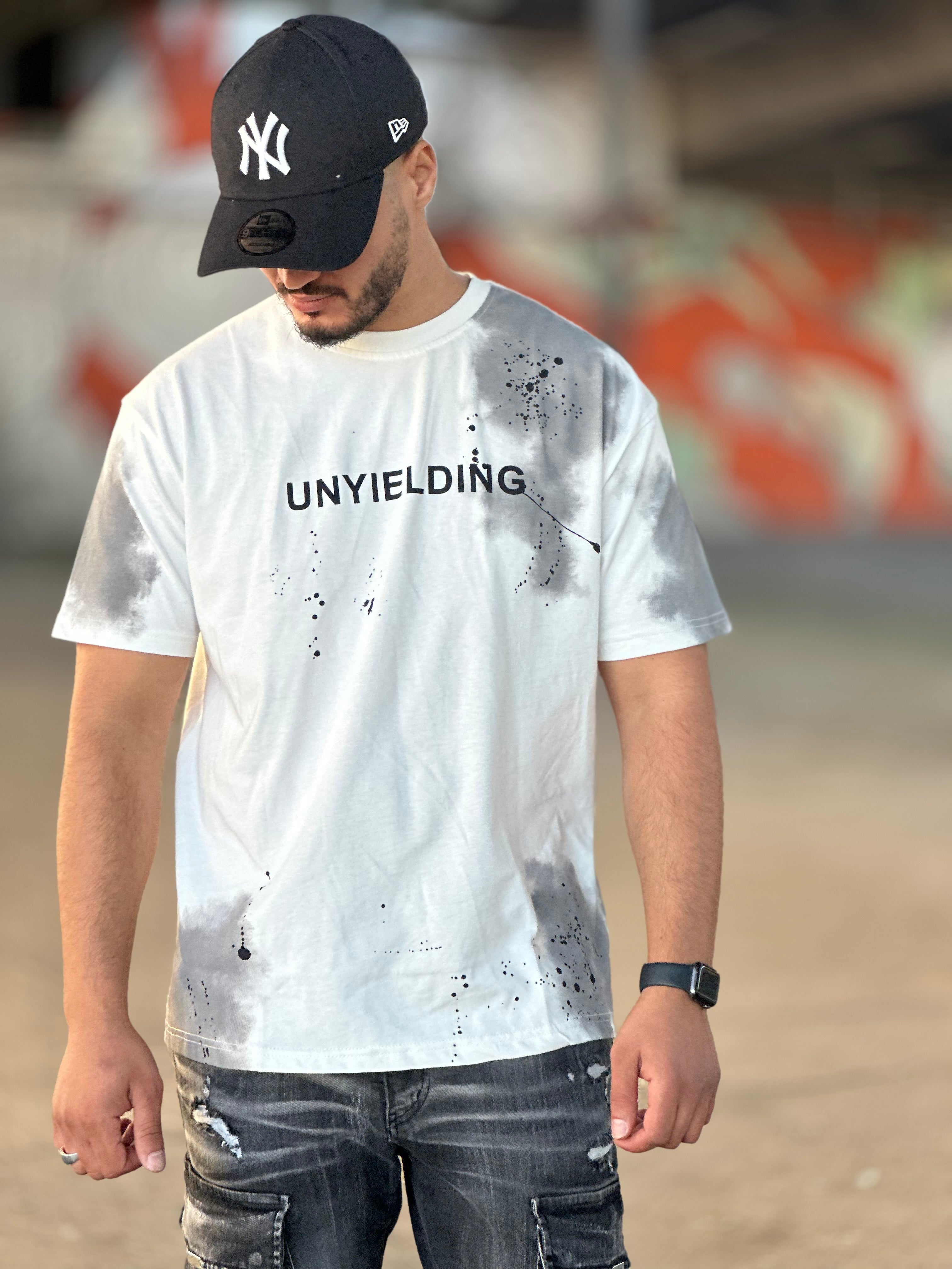 Tee-shirts Blanc Unyielding